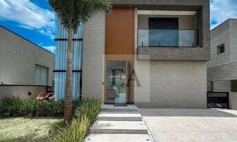 Imagem: Casa com 4 suítes à venda, 330 m² por