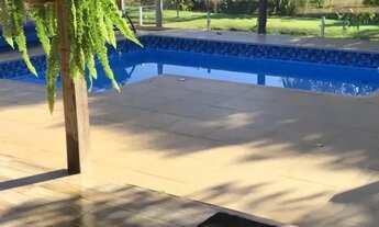 Imagem 3: Imóvel para venda possui 350 metros quadrados com 2 quartos