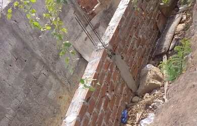 Imagem: Vendo uma casa e terreno valor 50 mil