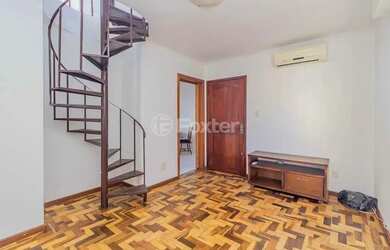 Imagem 2: Duplex para venda tem 142 metros quadrados com 3 quartos em Sarandi - Porto Alegre - RS