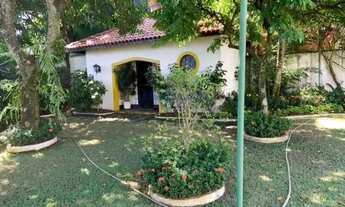 Imagem 7: Casa colonial 4 suítes, terreno de 1384m² com 629m² em condomínio com excelente localizaçã