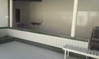 Imagem 7: Casa Grande com amplo Terreno 3 quartos e 2 banheiros