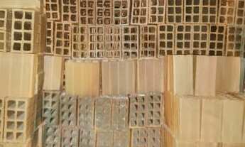 Imagem: Tijolos de 8 furos de 19X9X19 cerâmica