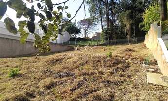 Imagem: Terreno à venda com 840m² e boa topografia