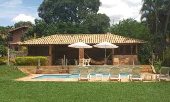 Imagem 3: Casa de condomínio para venda possui 400 metros quadrados com 4 quartos