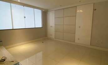 Imagem 4: Casa à venda no Paço do Lumiar - Sala de Estar/Jantar com pé direito duplo - 05 suítes sen