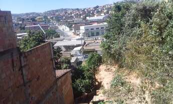 Imagem 6: Vende- se lote acidentado no bairro cruzeiro do sul