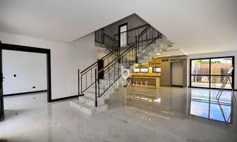 Imagem: Casa em condomínio clube no Campo Comprido