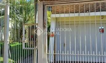 Imagem 2: PORTO ALEGRE - Casa Padrão - Santo Antônio