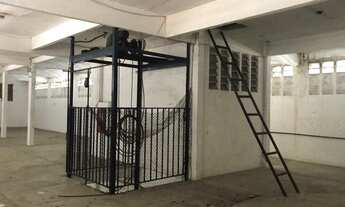 Imagem 6: Aluguel - Espaço Comercial, prédio com 3 pisos e elevador