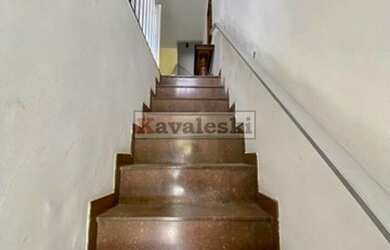 Imagem 2: Sobrado de 3 andares para venda com dois dormitórios e 3 vagas de garagem - Ipiranga