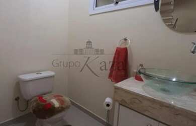 Imagem 2: Casa - Venda - Villa Branca - Jacareí - 3 Dormitórios - Área Gourmet - 2 Vagas de Garagem