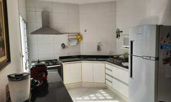 Imagem 6: Casa térrea com três dormitórios sendo uma suíte, no Jardim Maria Augusta, excelente oport