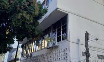 Imagem 4: Apartamento vda 68m2, sal, 2 qts sociais, wc social, coz., área de serviço, wc e qto servi