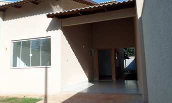 Imagem 3: Casa para venda possui 105 metros quadrados com 3 quartos em Jardim Mariliza - Goiânia