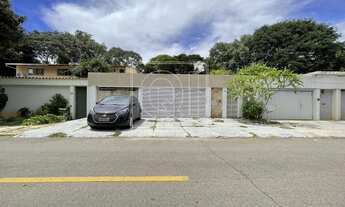 Imagem 2: Casa para Venda em Brasília, Asa Sul, 3 dormitórios, 1 suíte, 2 banheiros, 4 vagas