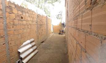 Imagem 2: Casa terreno Casa com 1 dormitório