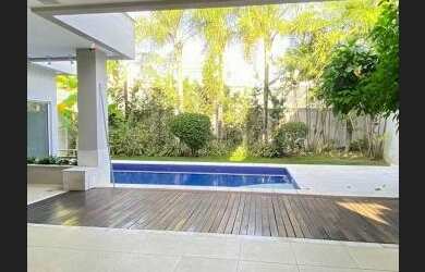 Imagem 6: Casa de condomínio para aluguel possui 600 metros quadrados com 5 quartos