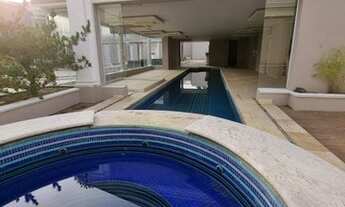 Imagem 2: Linda Mansão no Residencial 01!!! Único com um clube completo!