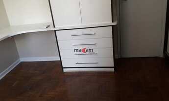 Imagem 4: Um Super Negócio: Apartamento com 4 dormitórios, sendo 1 suíte, semi-mobiliado com 4 banhe