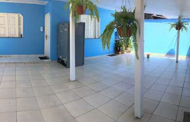 Imagem 2: Casa com 3 quartos sendo uma suíte no Bairro Flores - Manaus - AM