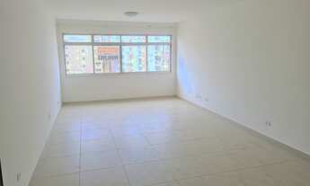 Imagem 3: Pompéia - Quadra do mar - Elevador - 3 dormitórios, suíte + dependência de empregada - 2 v