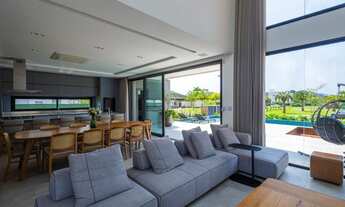 Imagem 2: CASA DE ALTO PADRÃO EM CONDOMÍNIO FECHADO EM CAMBORIÚ-SC