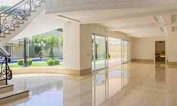 Imagem 3: RRCOD3466 - Linda Casa de 2.200mts CONDOMÍNIO TAMBORÉ 3 - 10 Dormitórios - 20 Vagas de Gar