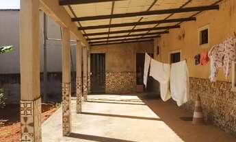 Imagem 5: Lote de 908m² com casa de 3 quartos na laje Incra 9