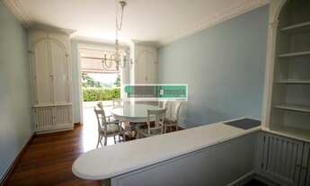 Imagem 7: Casa em rua tranquila e arborizada, c/ 3 suítes, 4 vagas, piscina e quadra