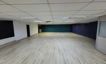 Imagem 4: Galpão Próximo à estação Barra Funda - Saída rápido para Marginal Tietê e Centro expandido