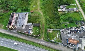 Imagem 5: Terreno na praia ?