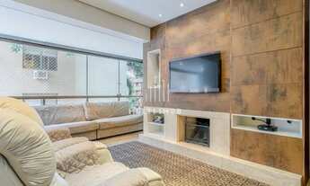 Imagem 2: Apartamento com lareira, 137m², 3 quartos e 2 vagas no Petrópolis