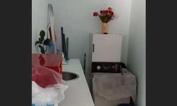 Imagem 6: Sala comercial para venda possui 35 metros quadrados com 1 sala com sacada