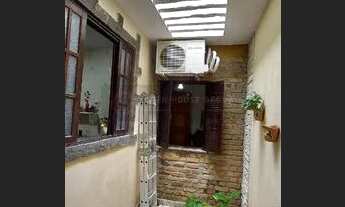 Imagem 14: Open House vende casa linear, 2 quartos no Fonseca, com anexo tipo apto e 2 vagas de gara