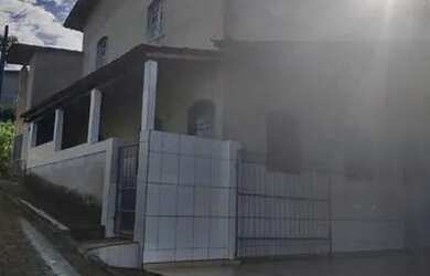 Imagem 2: Vendo casa ou troco por sitio,interessados ligar para esse número