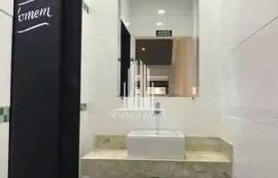 Imagem 5: CASA COMERCIAL DE 250M², COM 12 QUARTOS E 6 BANHEIROS, À VENDA NA REGIÃO DE CHÁCARA SANTO