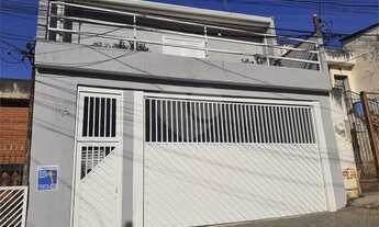 Imagem: Casa com 330 m2 subdividida em 3, ideal