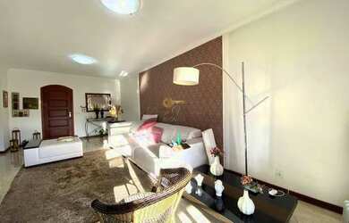 Imagem 4: Casa para Venda em Teresópolis, Várzea, 3 dormitórios, 1 suíte, 2 banheiros, 2 vagas