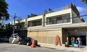 Imagem 3: Casa de condomínio sobrado para venda tem 520 metros quadrados com 4 quartos