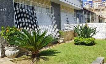 Imagem 2: Casa para venda possui 188 metros quadrados com 3 quartos em Jardim Itu - Porto Alegre - R