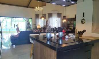 Imagem 3: Casa para venda tem 422 metros quadrados com 4 quartos em Riviera - Bertioga - São Paulo