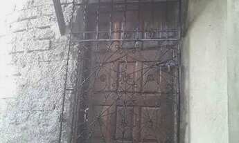 Imagem: Aluga-se quarto com banheiro