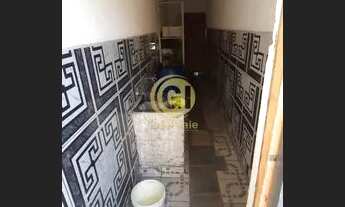 Imagem 2: Casa para aluguel possui 180 metros quadrados com 4 quartos em Primeiro de Maio - Jacareí