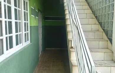 Imagem 2: Alugo Parte Superior Sobrado 3 quartos 1 banheiro - Fazenda R.Grande /Nações