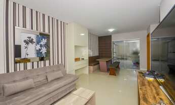 Imagem 2: Casa de condomínio sobrado para venda tem 182 metros quadrados com 3 quartos