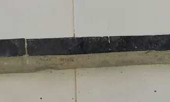 Imagem 2: Alugo kitinet na penha com 2 ambientes 800 reais não paga água e nem luz longe de favela