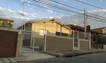 Imagem: Casa em Bairro Tradicional - Vila Hortência