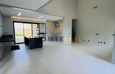 Imagem 6: SOBRADO DE LUXO NO MIRANTE DO LAGO A 30 METROS DA PRAIA!