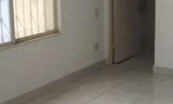 Imagem 2: Casa Espaçosa e Completa na Av. Salinas, a poucos metros do Shopping Oriente